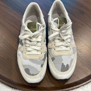 Valentino Rockrunner Sneaker in Light Camo